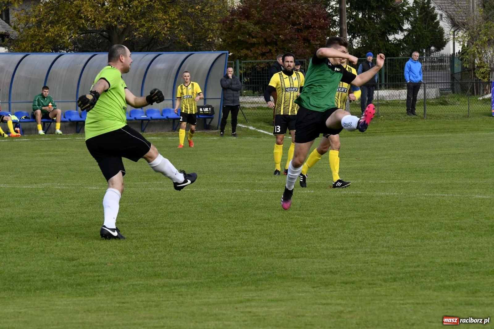 Zdjęcie w galerii na portalu naszraciborz.pl: Tworków dominował na boisku w Lubomi [FOTO i WIDEO] wiadomości z regionu