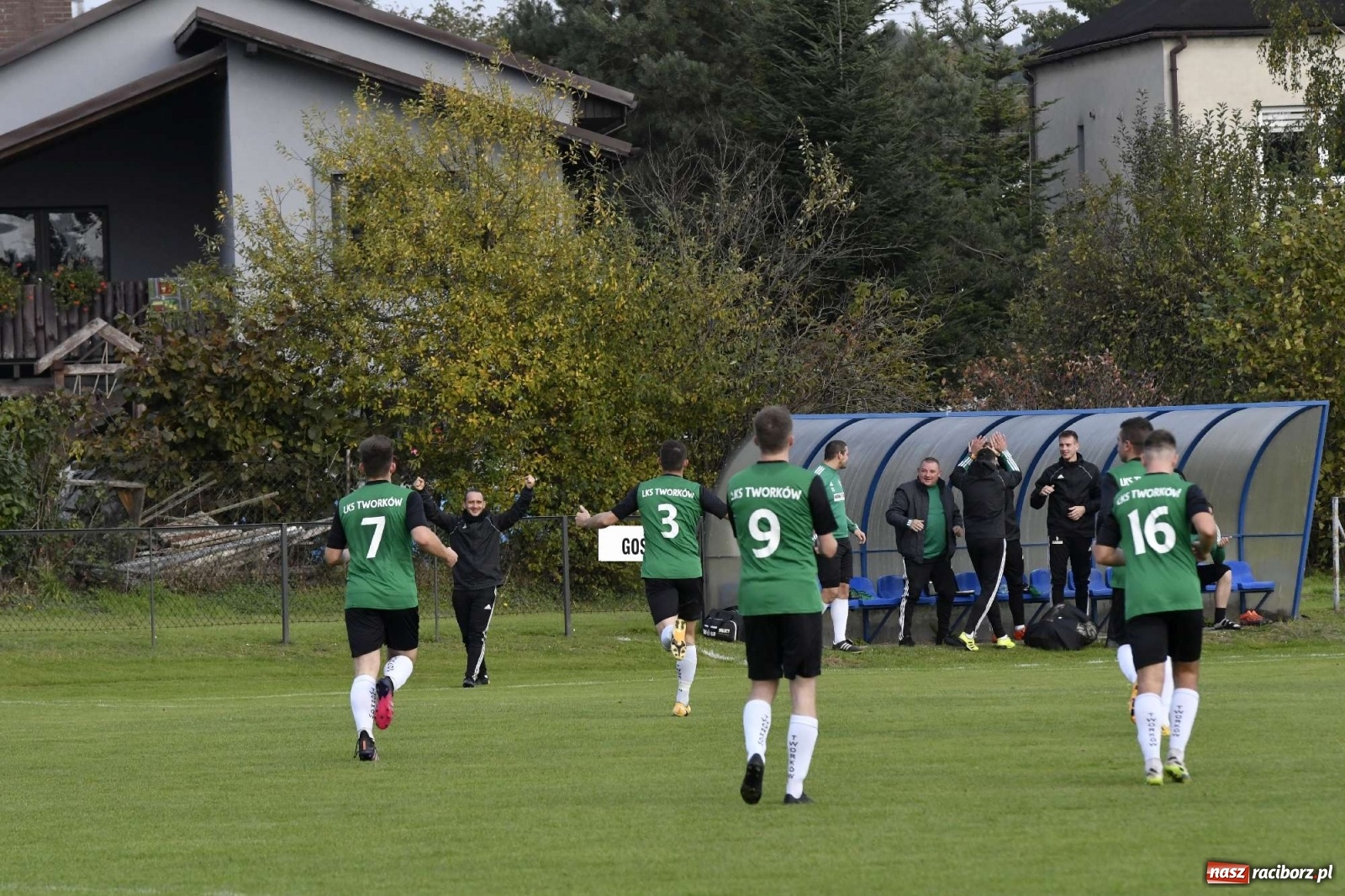 Zdjęcie w galerii na portalu naszraciborz.pl: Tworków dominował na boisku w Lubomi [FOTO i WIDEO] wiadomości z regionu
