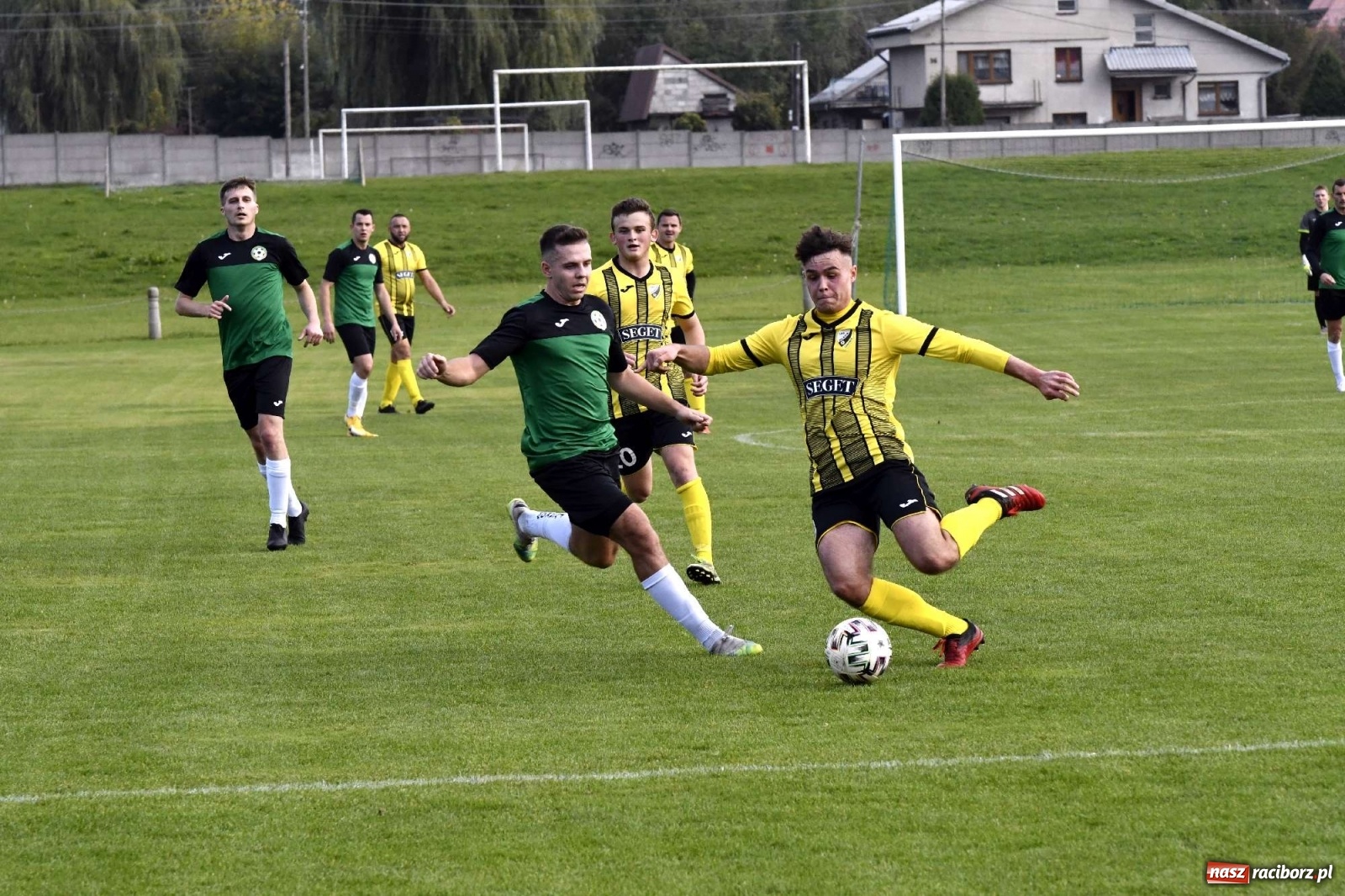 Zdjęcie w galerii na portalu naszraciborz.pl: Tworków dominował na boisku w Lubomi [FOTO i WIDEO] wiadomości z regionu