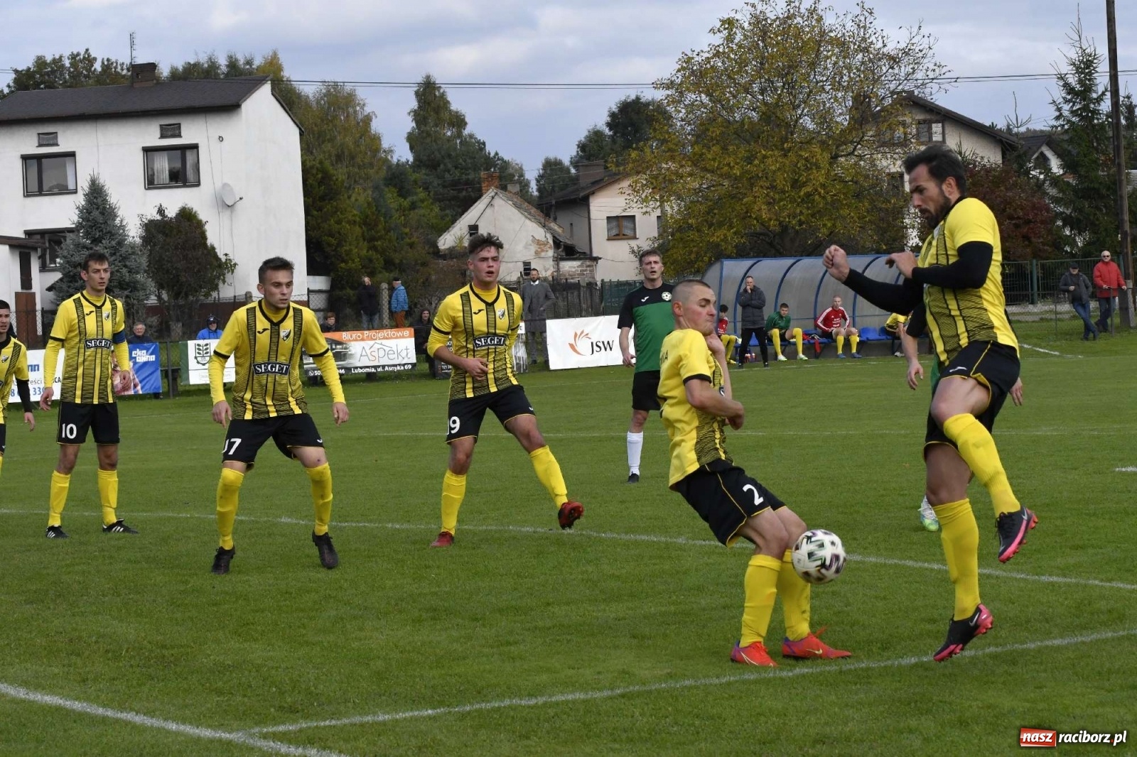 Zdjęcie w galerii na portalu naszraciborz.pl: Tworków dominował na boisku w Lubomi [FOTO i WIDEO] wiadomości z regionu