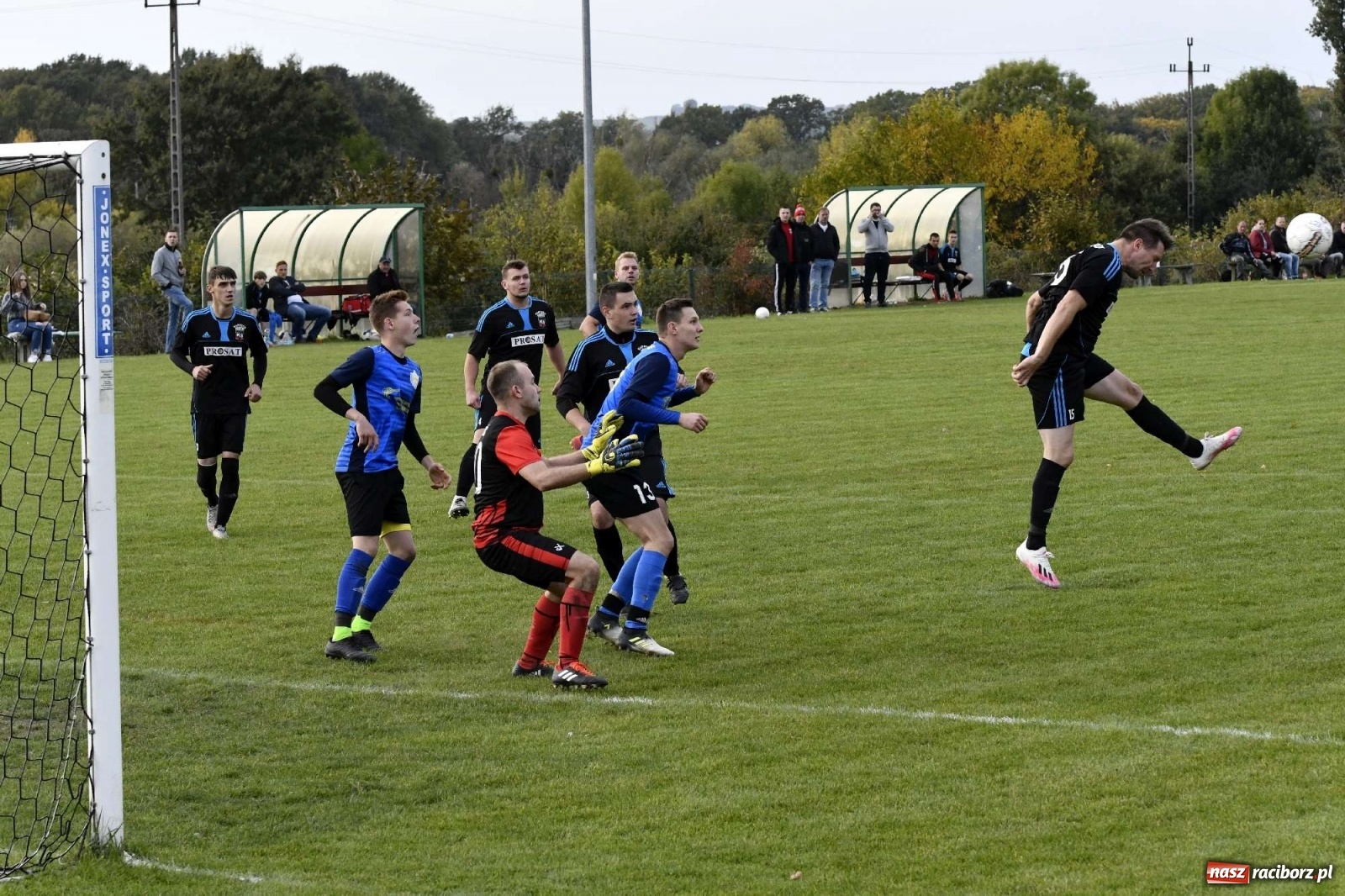 Zdjęcie w galerii na portalu naszraciborz.pl: Brzezie pokonało rezerwy Naprzodu Borucin wiadomości z regionu