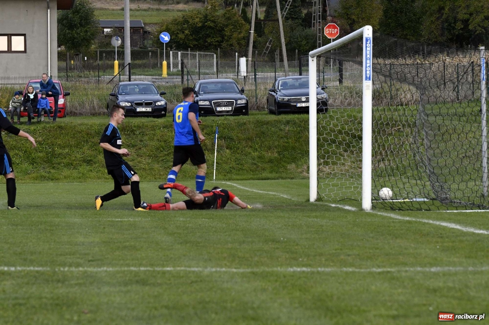 Zdjęcie w galerii na portalu naszraciborz.pl: Brzezie pokonało rezerwy Naprzodu Borucin wiadomości z regionu
