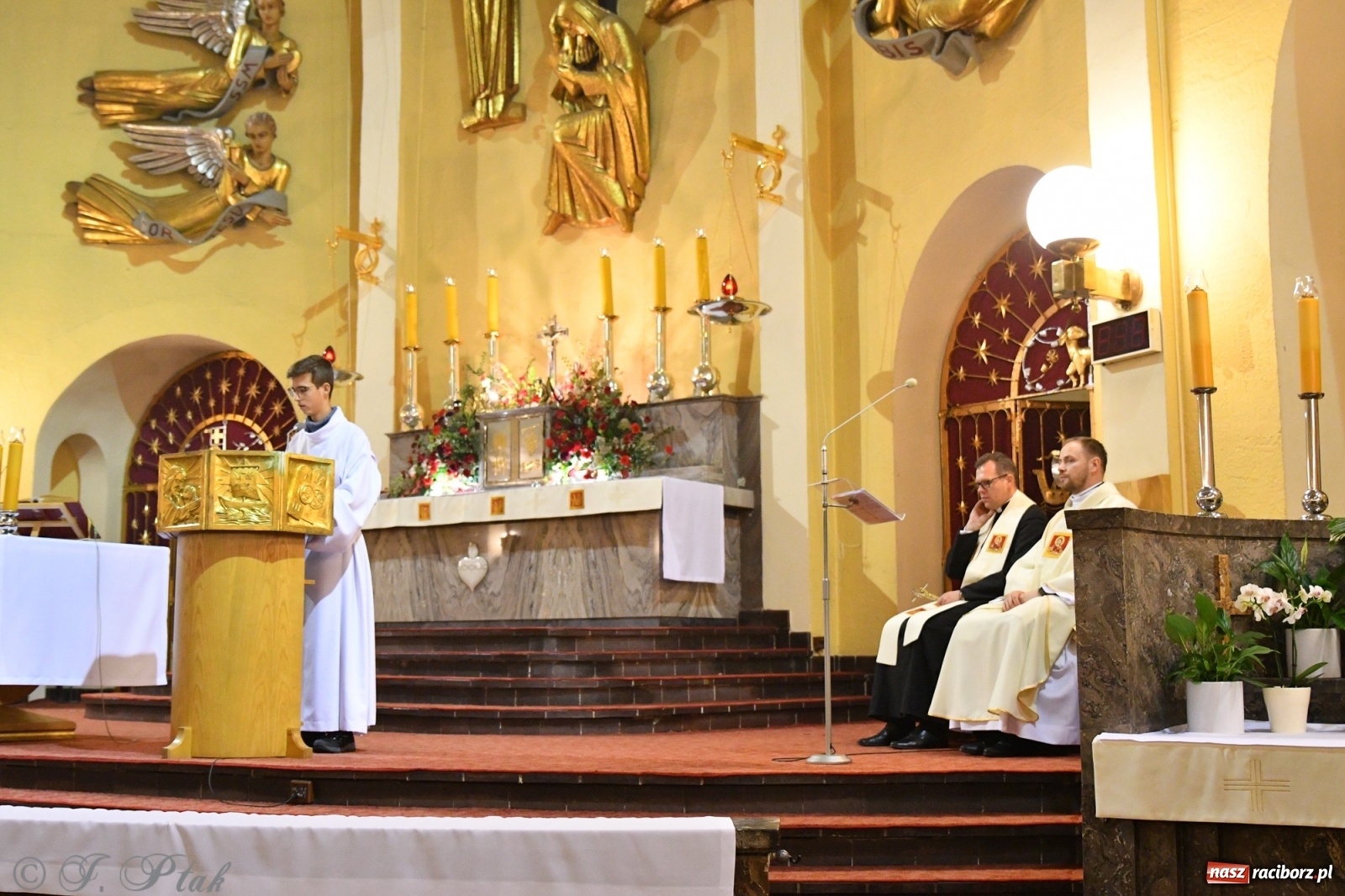 Zdjęcie w galerii na portalu naszraciborz.pl: W 86. rocznicę konsekracji w parafii NSPJ rozpoczęły się misje wiadomości z regionu