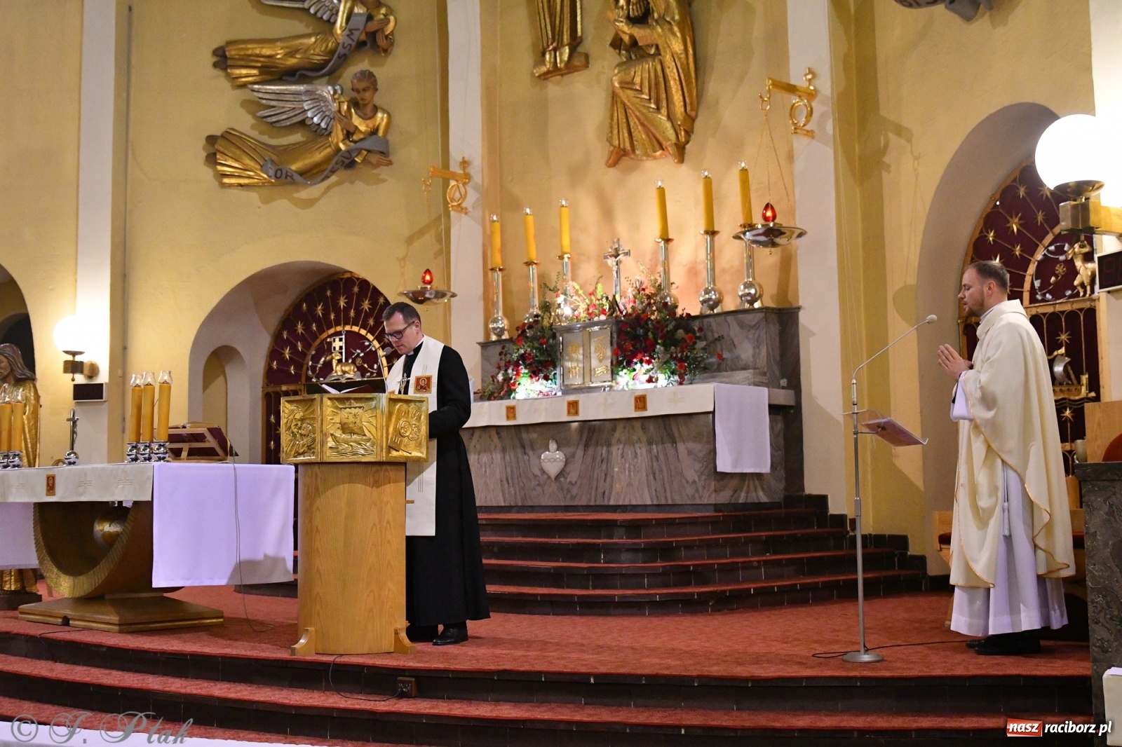 Zdjęcie w galerii na portalu naszraciborz.pl: W 86. rocznicę konsekracji w parafii NSPJ rozpoczęły się misje wiadomości z regionu