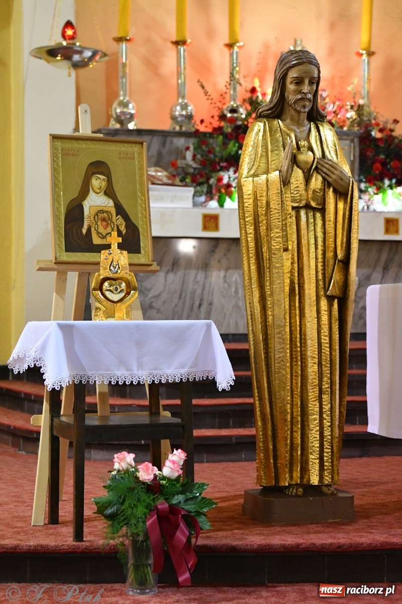 Zdjęcie w galerii na portalu naszraciborz.pl: W 86. rocznicę konsekracji w parafii NSPJ rozpoczęły się misje wiadomości z regionu