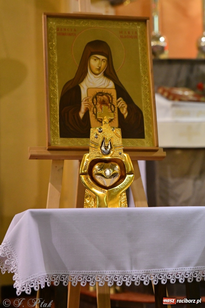 Zdjęcie w galerii na portalu naszraciborz.pl: W 86. rocznicę konsekracji w parafii NSPJ rozpoczęły się misje wiadomości z regionu