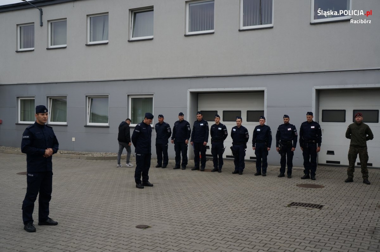 Zdjęcie w galerii na portalu naszraciborz.pl: EGIDA-21. Komenda policji w Raciborzu przeznaczona militaryzacji! Rezerwiści wezwani na ćwiczenia wiadomości z regionu