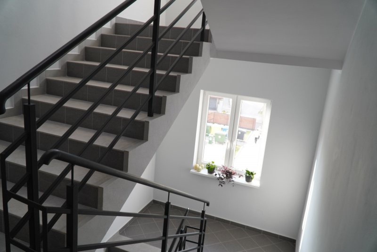 Zdjęcie w galerii na portalu naszraciborz.pl: Senatorsko-prezydencka wizyta w Dziennym Domu Pomocy Społecznej [FOTO] wiadomości z regionu