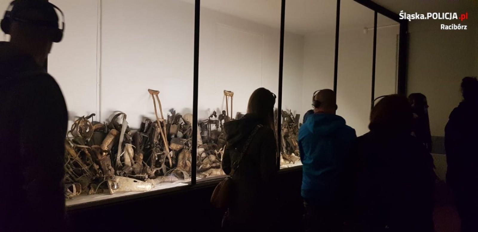 Zdjęcie w galerii na portalu naszraciborz.pl: Raciborscy policjanci i uczniowie przeciw mowie nienawiści wiadomości z regionu