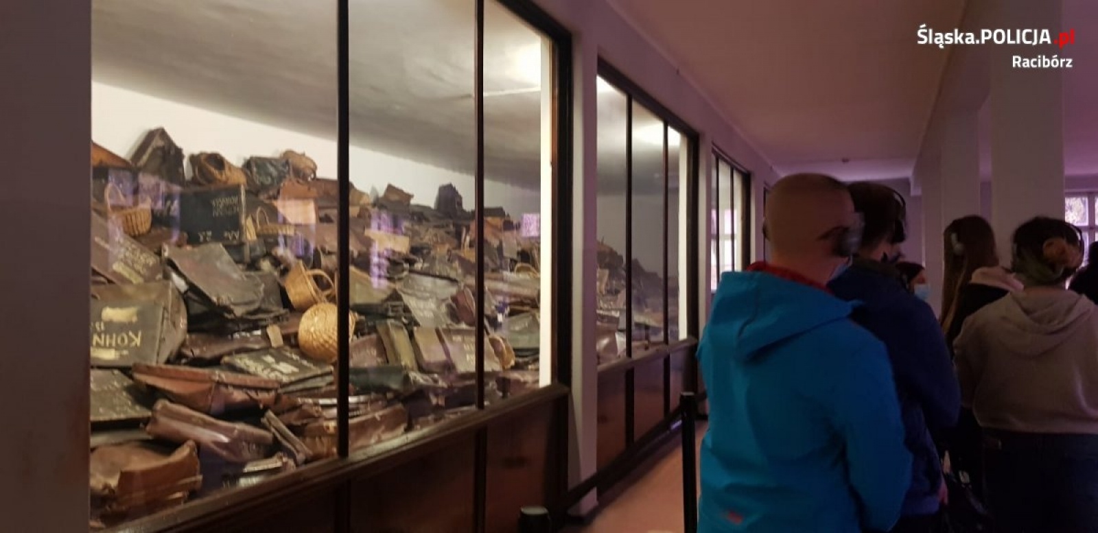 Zdjęcie w galerii na portalu naszraciborz.pl: Raciborscy policjanci i uczniowie przeciw mowie nienawiści wiadomości z regionu