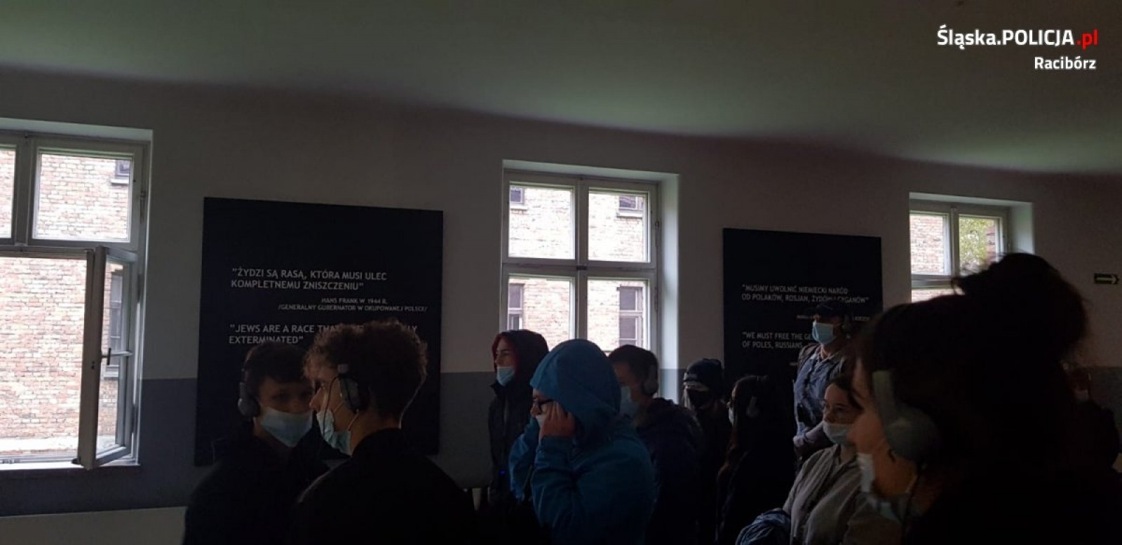 Zdjęcie w galerii na portalu naszraciborz.pl: Raciborscy policjanci i uczniowie przeciw mowie nienawiści wiadomości z regionu