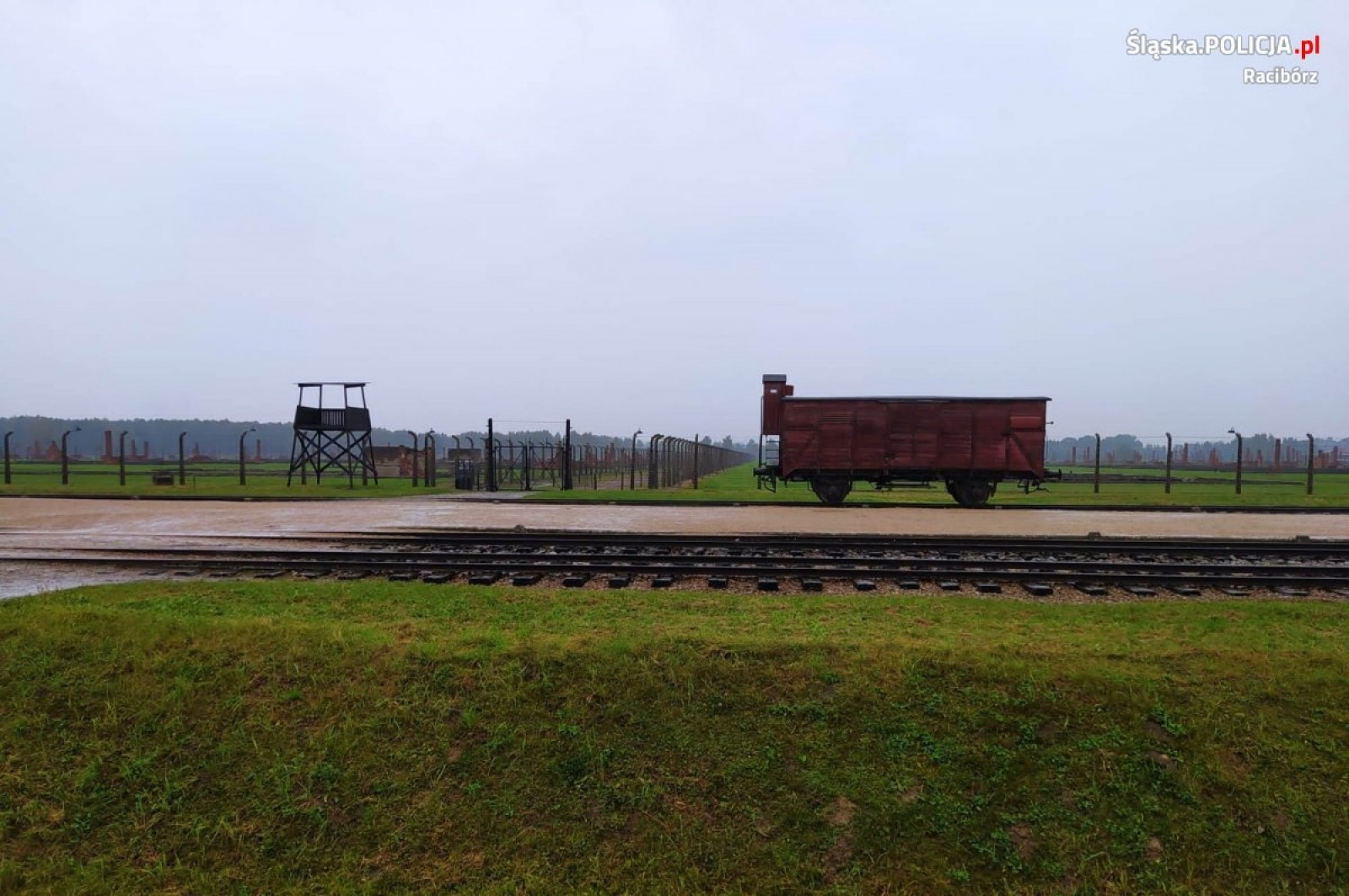 Zdjęcie w galerii na portalu naszraciborz.pl: Raciborscy policjanci i uczniowie przeciw mowie nienawiści wiadomości z regionu