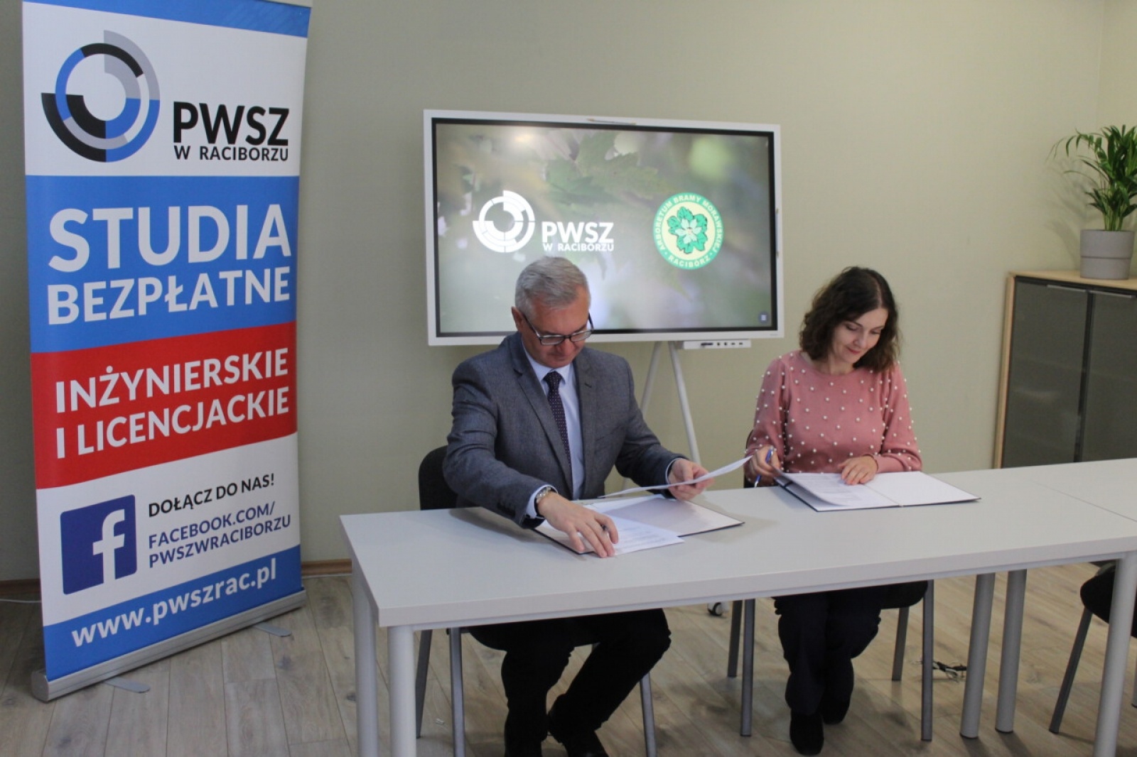 Zdjęcie w galerii na portalu naszraciborz.pl: PWSZ Racibórz rozpoczęła współpracę z Arboretum Bramy Morawskiej wiadomości z regionu