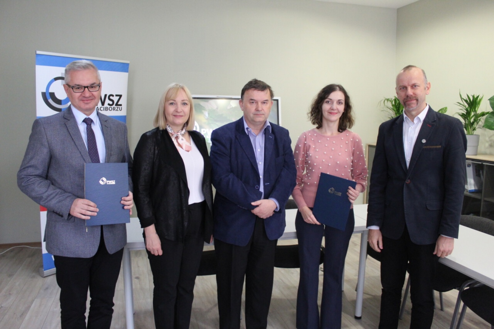 Zdjęcie w galerii na portalu naszraciborz.pl: PWSZ Racibórz rozpoczęła współpracę z Arboretum Bramy Morawskiej wiadomości z regionu