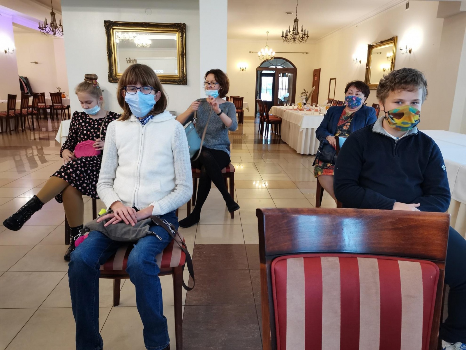 Zdjęcie w galerii na portalu naszraciborz.pl: Sukcesy uczniów z Rudnika w konkursie senackim List do taty wiadomości z regionu