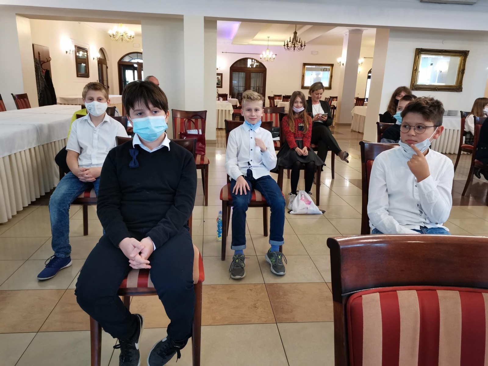 Zdjęcie w galerii na portalu naszraciborz.pl: Sukcesy uczniów z Rudnika w konkursie senackim List do taty wiadomości z regionu