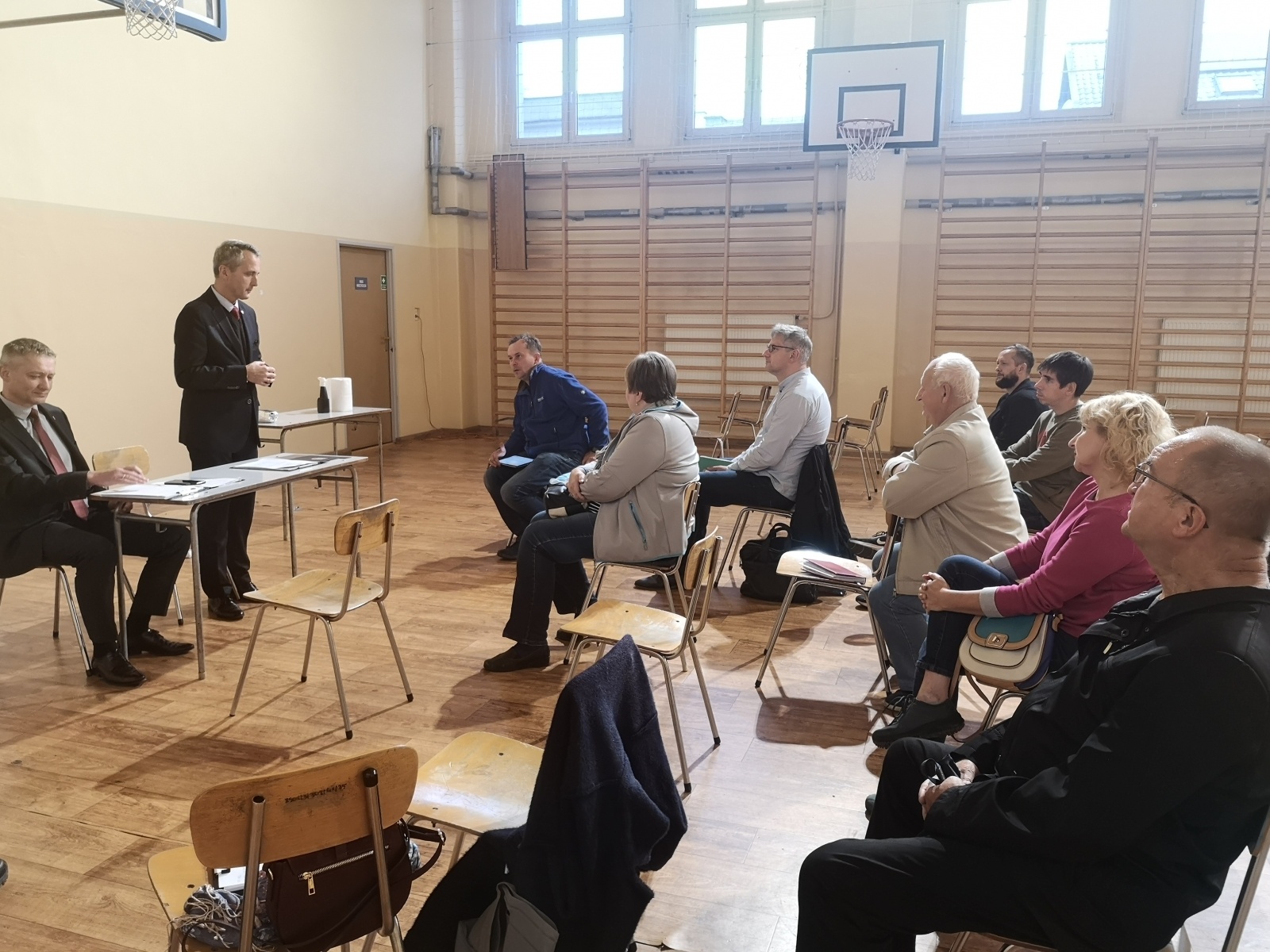 Zdjęcie w galerii na portalu naszraciborz.pl: W kameralnym gronie o tym, co boli mieszkańców Nowych Zagród wiadomości z regionu