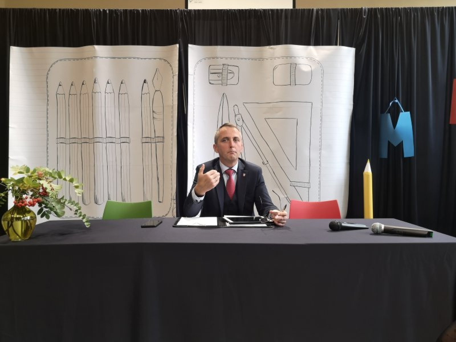 Zdjęcie w galerii na portalu naszraciborz.pl: Długa lista uwag mieszkańców centrum na spotkaniu z prezydentem wiadomości z regionu