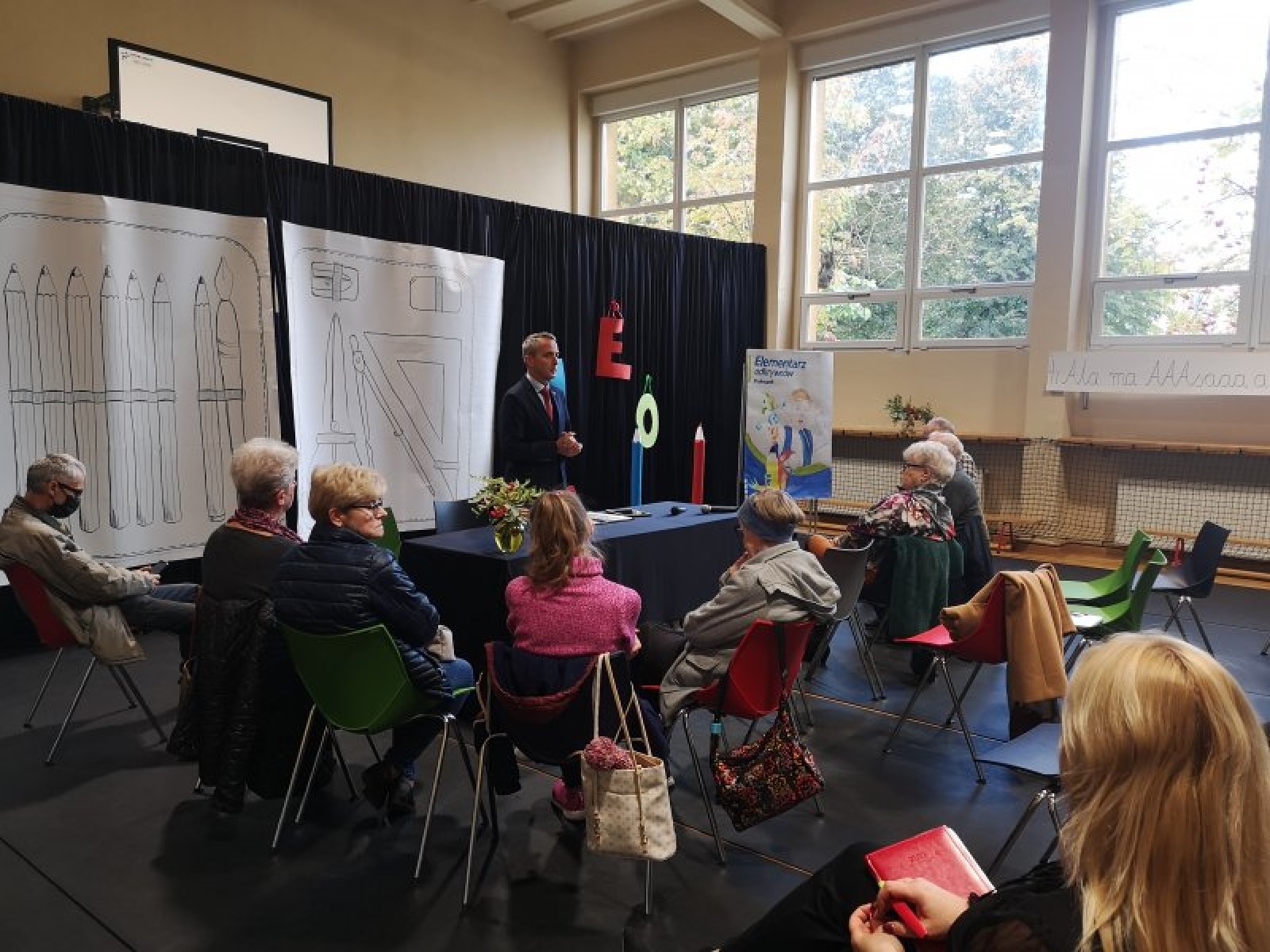 Zdjęcie w galerii na portalu naszraciborz.pl: Długa lista uwag mieszkańców centrum na spotkaniu z prezydentem wiadomości z regionu