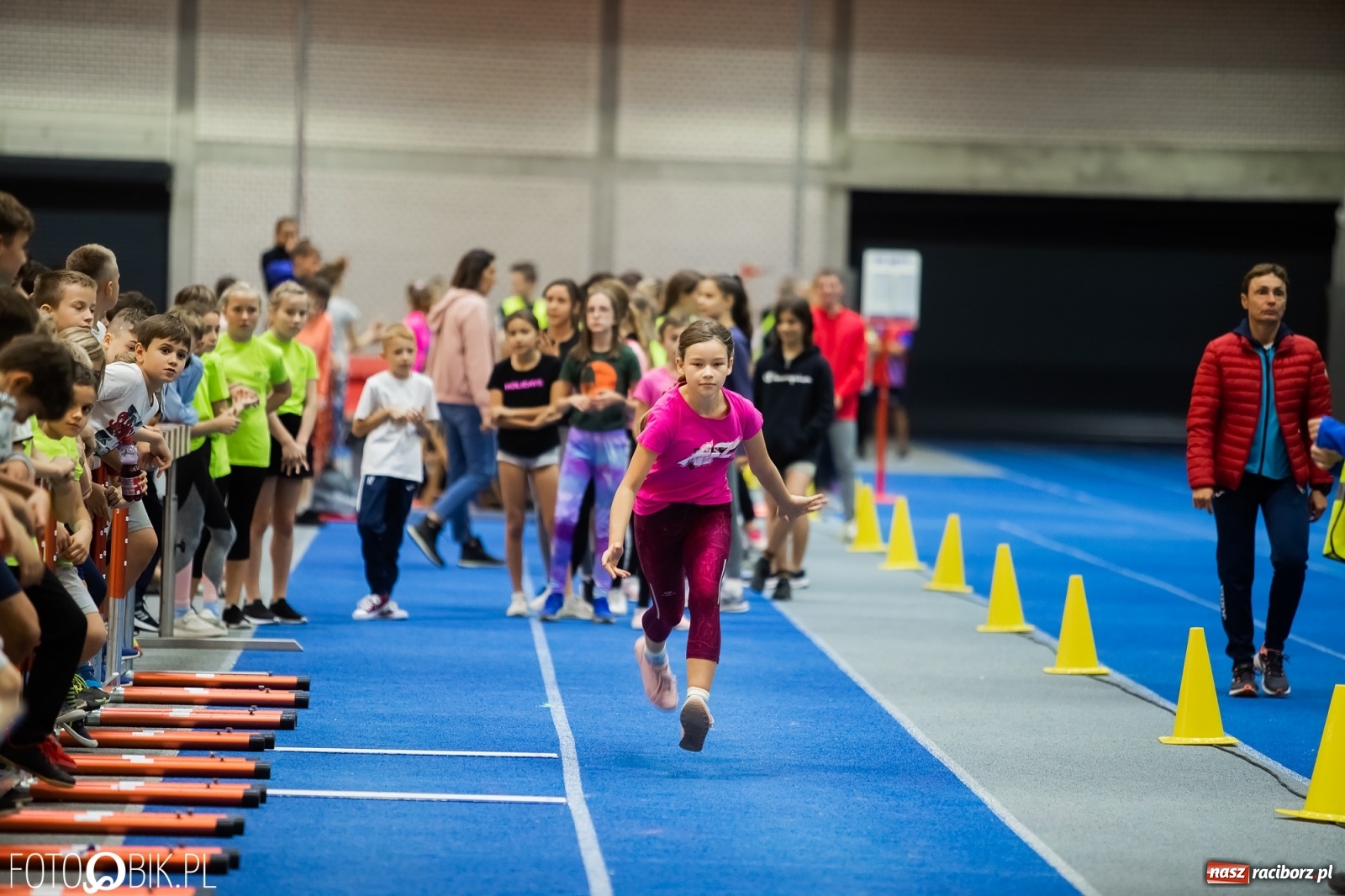 Zdjęcie w galerii na portalu naszraciborz.pl: Halowe Mistrzostwa Raciborza i Powiatu Raciborskiego w Lekkiej Atletyce [FOTO, WYNIKI] wiadomości z regionu