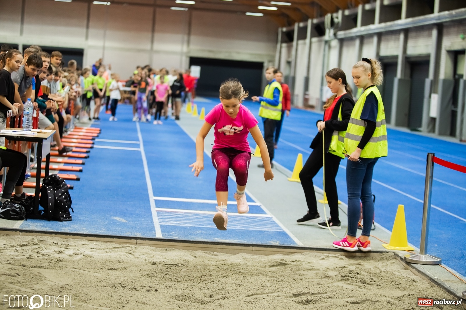 Zdjęcie w galerii na portalu naszraciborz.pl: Halowe Mistrzostwa Raciborza i Powiatu Raciborskiego w Lekkiej Atletyce [FOTO, WYNIKI] wiadomości z regionu