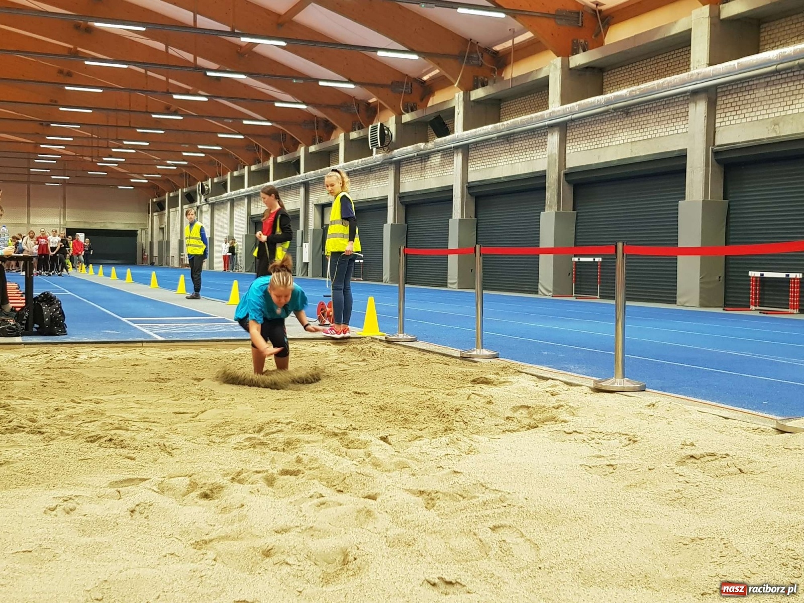 Zdjęcie w galerii na portalu naszraciborz.pl: Halowe Mistrzostwa Raciborza i Powiatu Raciborskiego w Lekkiej Atletyce [FOTO, WYNIKI] wiadomości z regionu