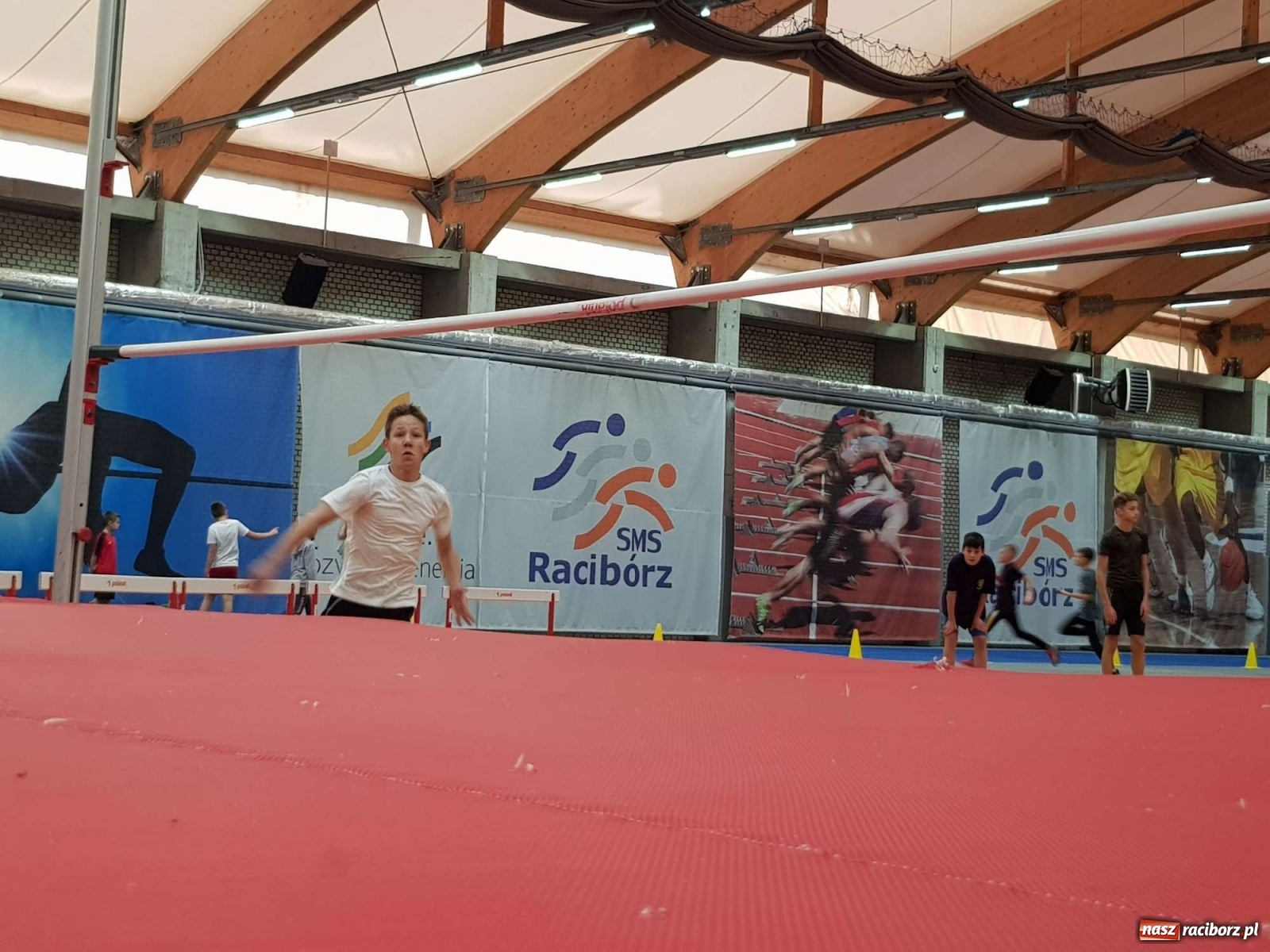 Zdjęcie w galerii na portalu naszraciborz.pl: Halowe Mistrzostwa Raciborza i Powiatu Raciborskiego w Lekkiej Atletyce [FOTO, WYNIKI] wiadomości z regionu