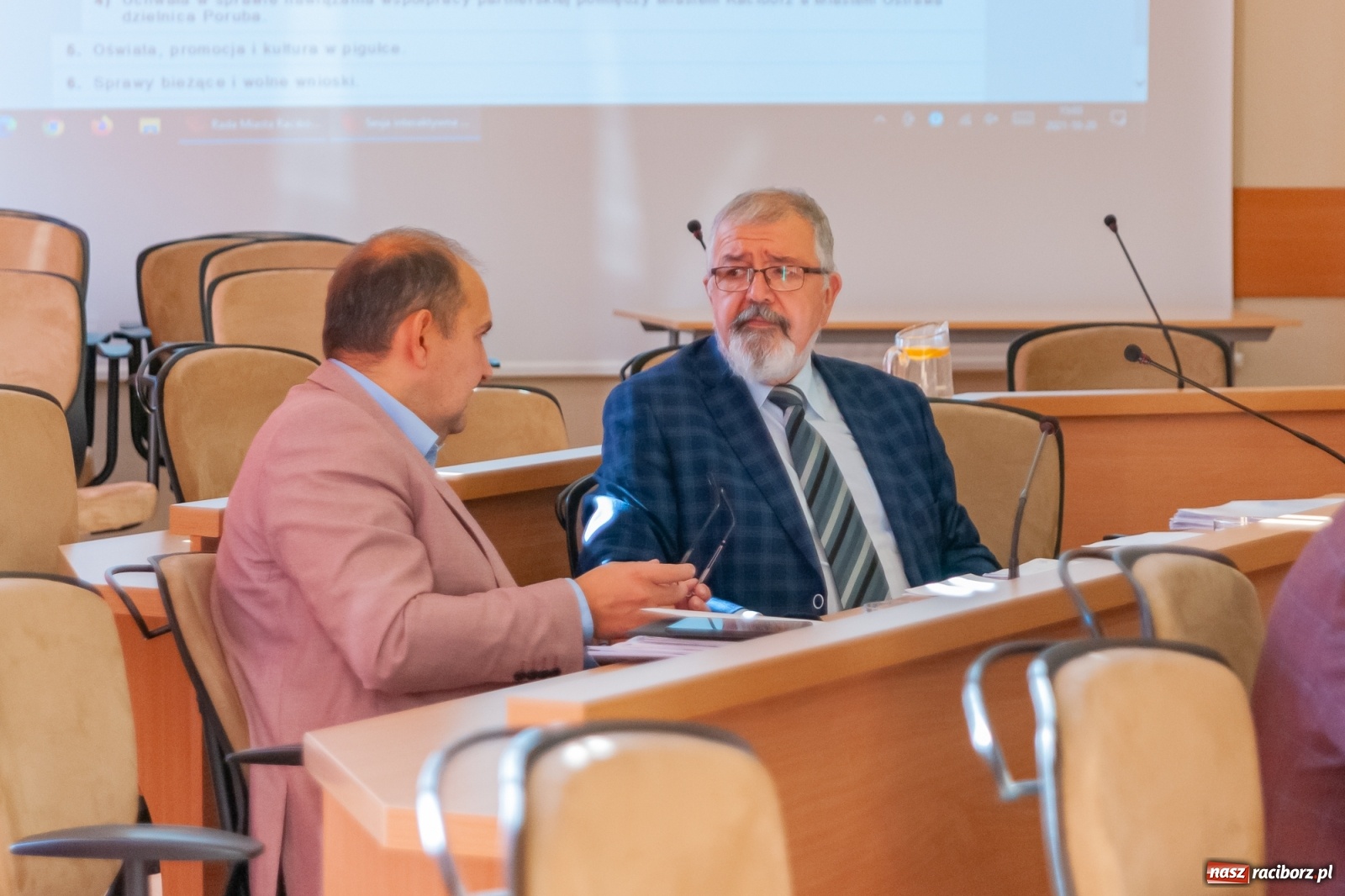 Zdjęcie w galerii na portalu naszraciborz.pl: Medal Honorowy Miasta Raciborza z... błędem ortograficznym wiadomości z regionu