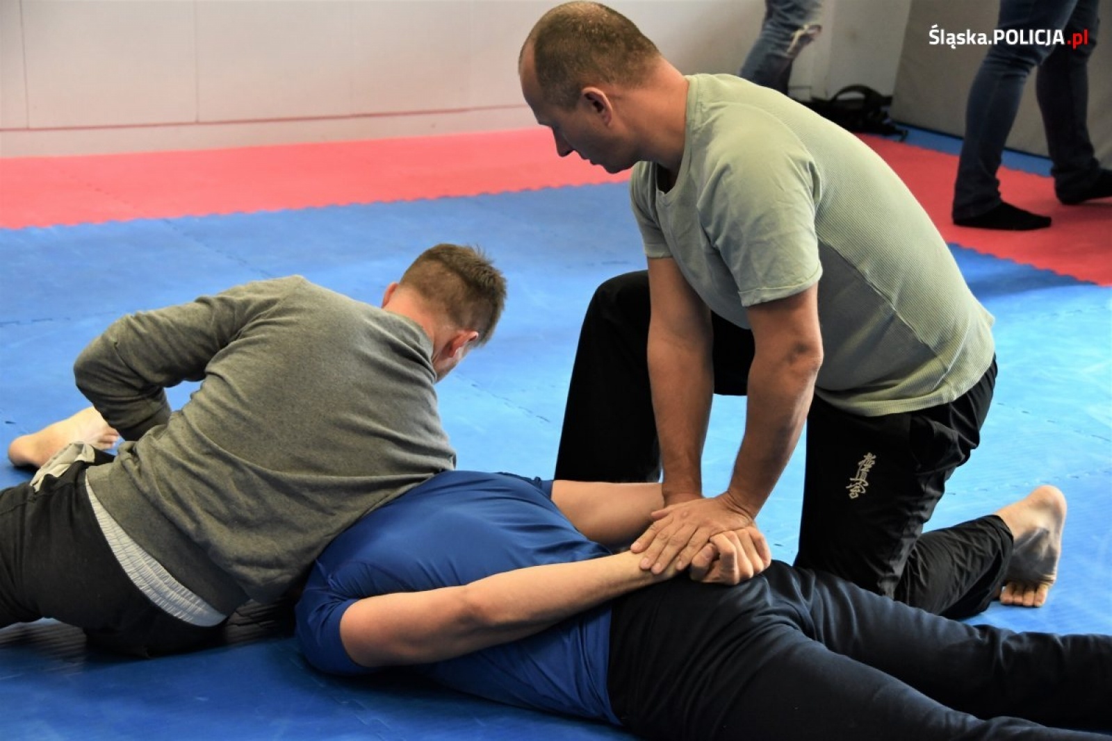 Zdjęcie w galerii na portalu naszraciborz.pl: Instruktorzy technik i taktyki interwencji przeszli szkolenie wiadomości z regionu