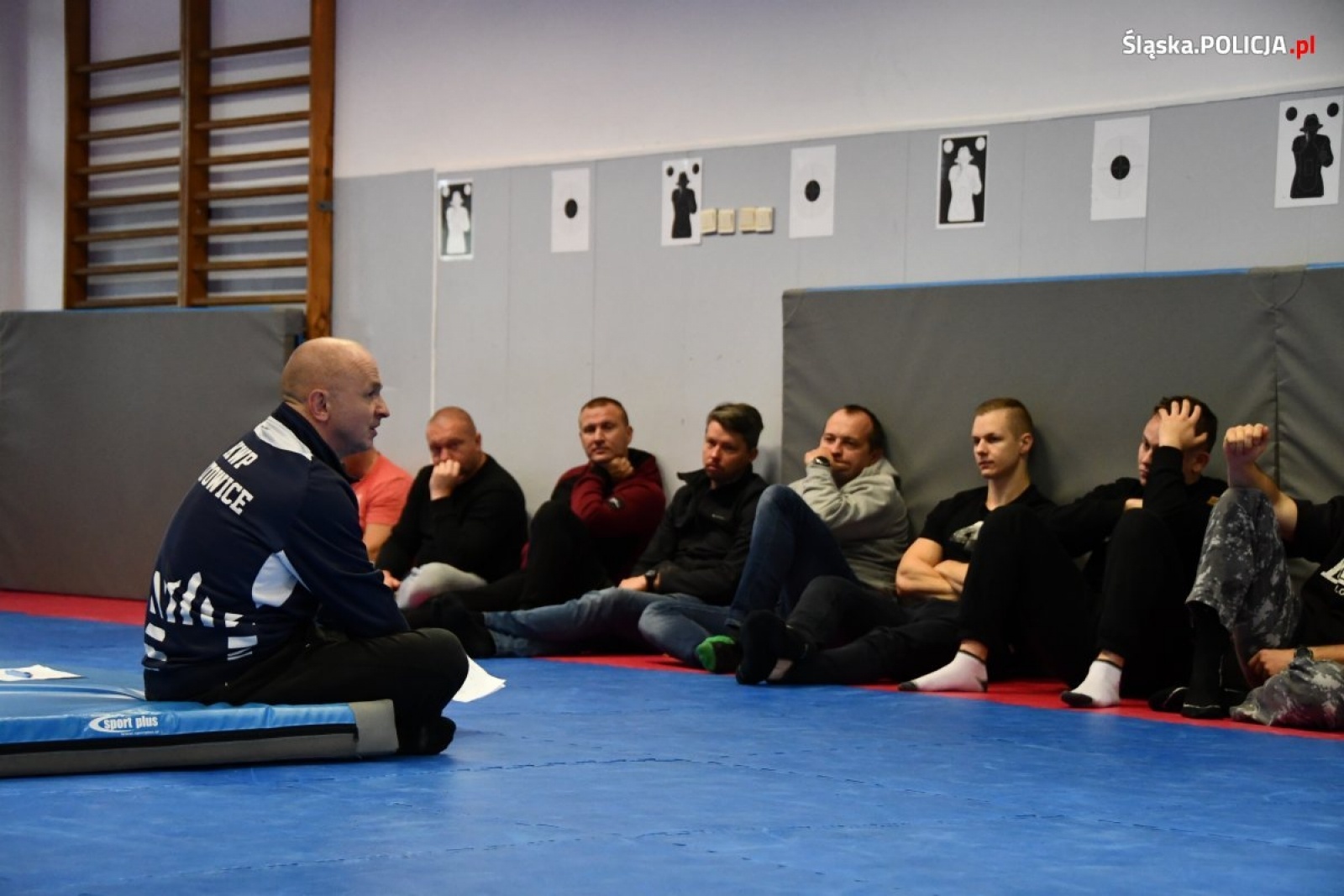Zdjęcie w galerii na portalu naszraciborz.pl: Instruktorzy technik i taktyki interwencji przeszli szkolenie wiadomości z regionu