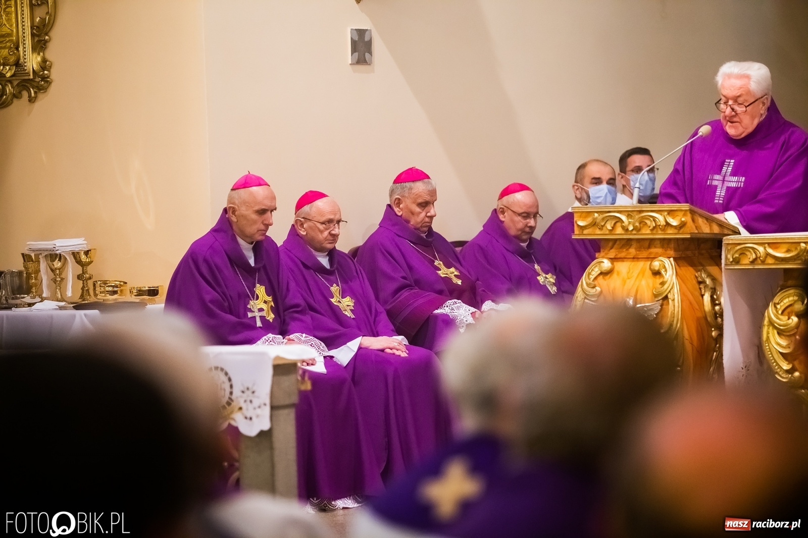 Zdjęcie w galerii na portalu naszraciborz.pl: W rodzinnej Nędzy pożegnano ks. prof. Helmuta Sobeczkę [FOTO i WIDEO] wiadomości z regionu