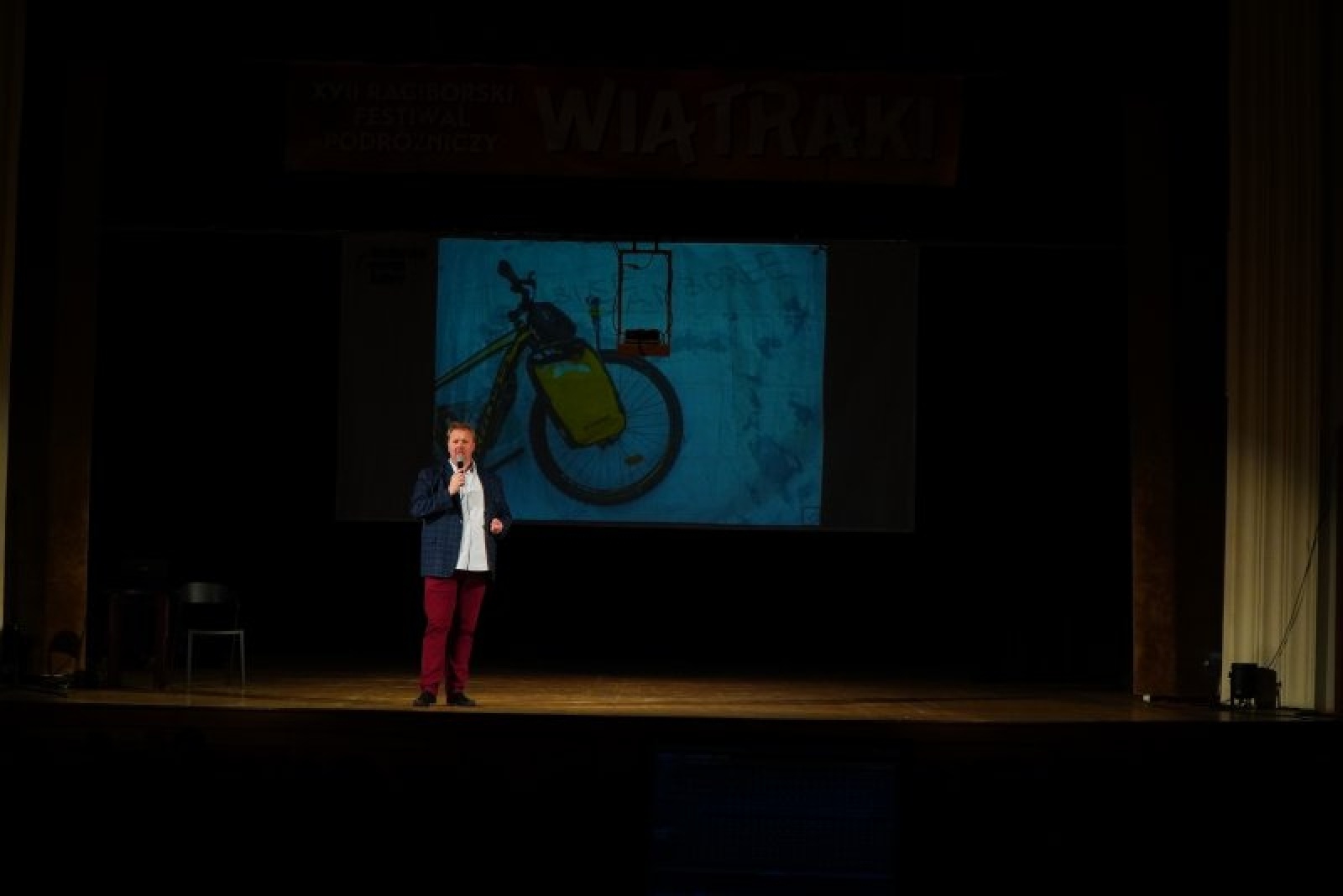 Zdjęcie w galerii na portalu naszraciborz.pl: XVII Festiwal Podróżniczy Wiatraki oficjalnie rozpoczęty wiadomości z regionu