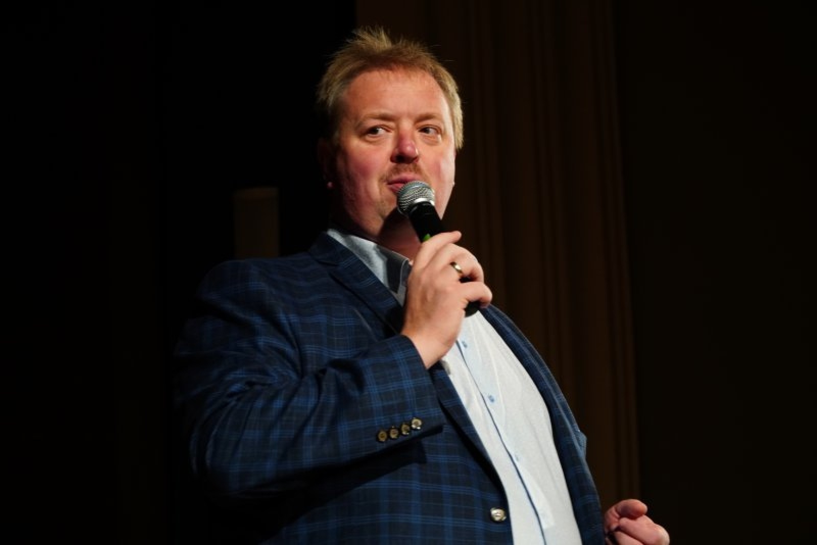 Zdjęcie w galerii na portalu naszraciborz.pl: XVII Festiwal Podróżniczy Wiatraki oficjalnie rozpoczęty wiadomości z regionu