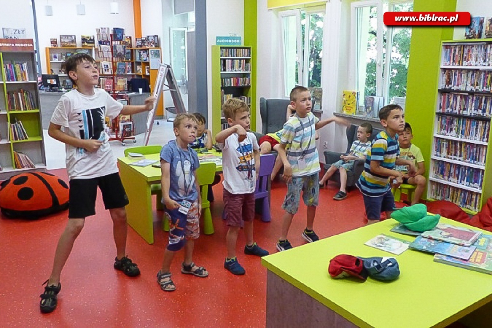 Zdjęcie w galerii na portalu naszraciborz.pl: Soboty z Xbox-em w bibliotece wiadomości z regionu