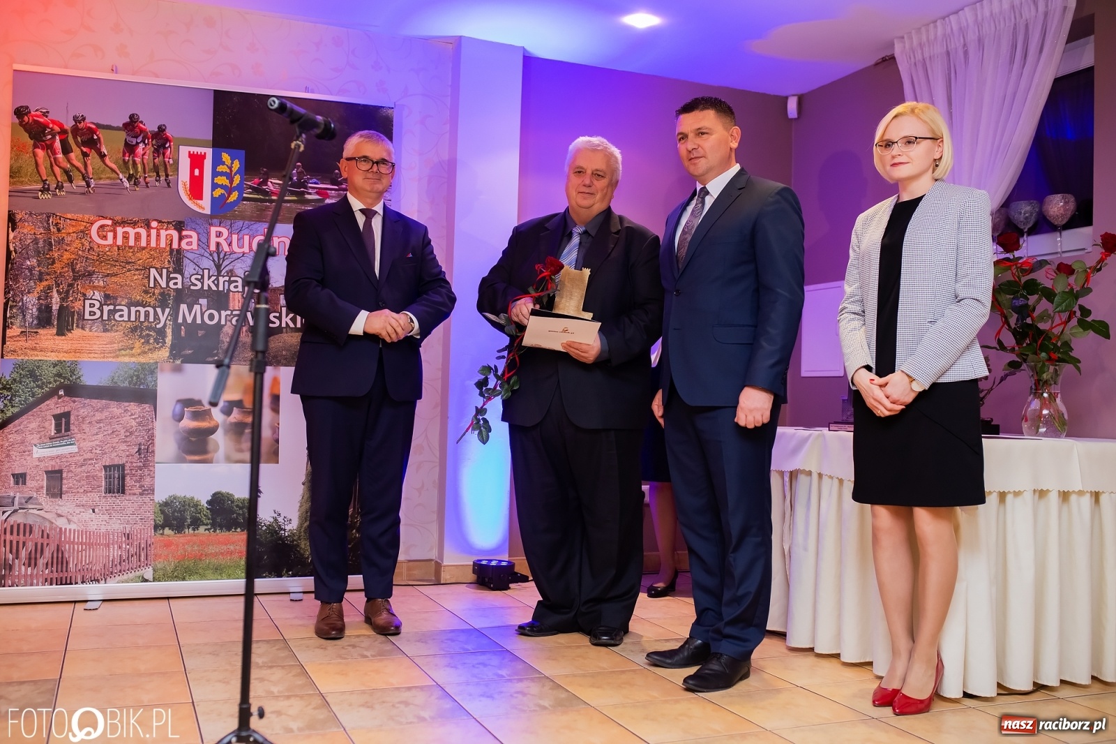 Zdjęcie w galerii na portalu naszraciborz.pl: FIALA gminy Rudnik. Po raz trzeci wręczono nagrody za wkład w rozwój społeczno-gospodarczy wiadomości z regionu