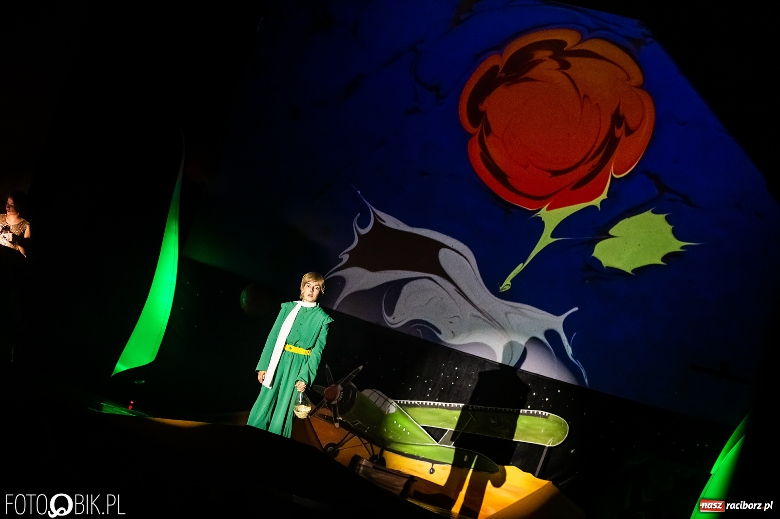 Zdjęcie w galerii na portalu naszraciborz.pl: Mały Książę - wyjątkowy spektakl w RCK wiadomości z regionu