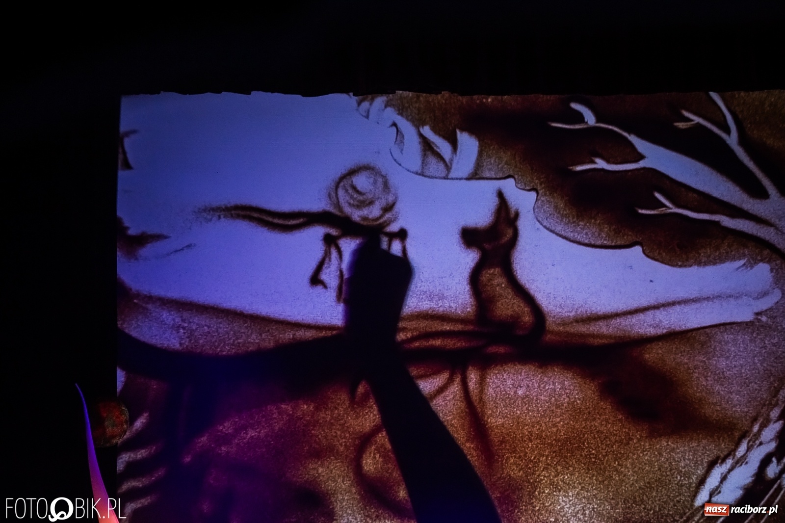 Zdjęcie w galerii na portalu naszraciborz.pl: Mały Książę - wyjątkowy spektakl w RCK wiadomości z regionu