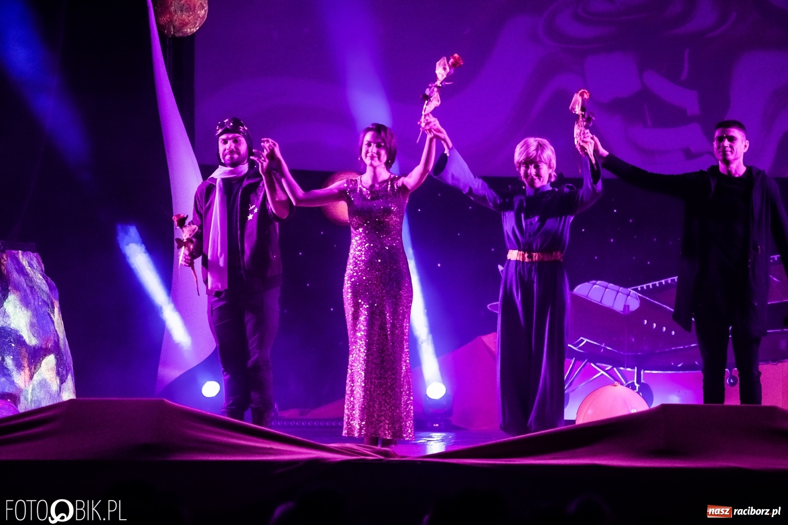 Zdjęcie w galerii na portalu naszraciborz.pl: Mały Książę - wyjątkowy spektakl w RCK wiadomości z regionu