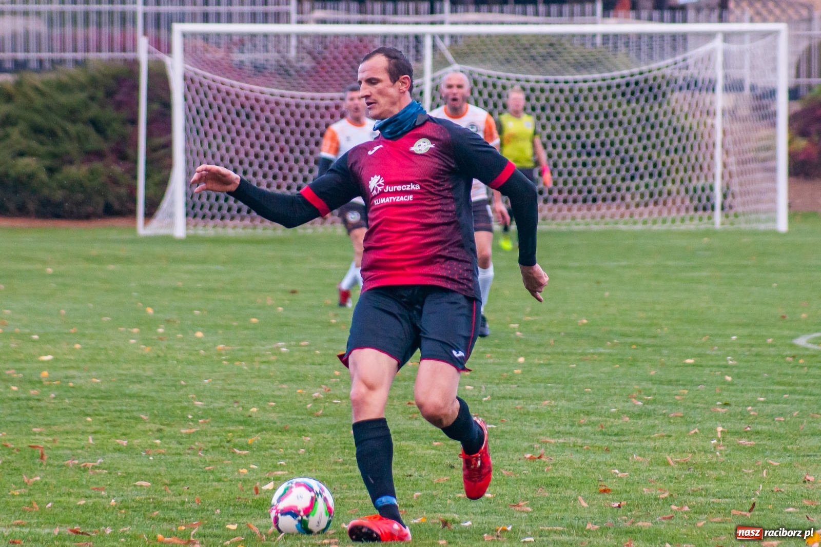 Zdjęcie w galerii na portalu naszraciborz.pl: B klasa. O krok od bijatyki w Pietraszynie. Lider pokonany! [FOTO] wiadomości z regionu