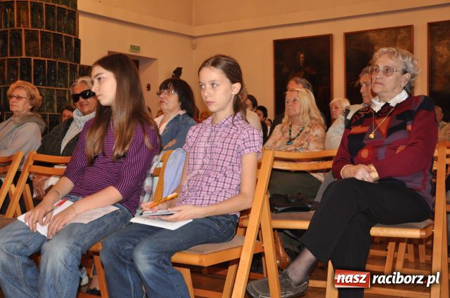 Zdjęcie w galerii na portalu naszraciborz.pl: Akademos czarował dźwiękami wiadomości z regionu