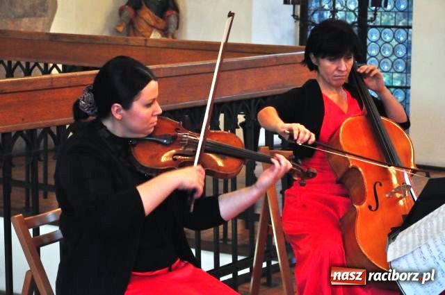 Zdjęcie w galerii na portalu naszraciborz.pl: Akademos czarował dźwiękami wiadomości z regionu