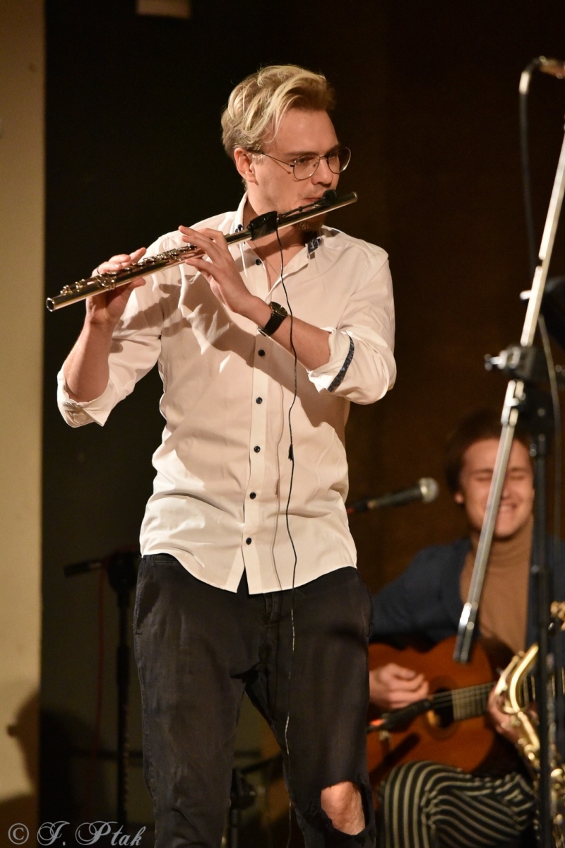 Zdjęcie w galerii na portalu naszraciborz.pl: Folkowe rytmy na sobotni finał Wiatraków. Co w niedzielę? wiadomości z regionu