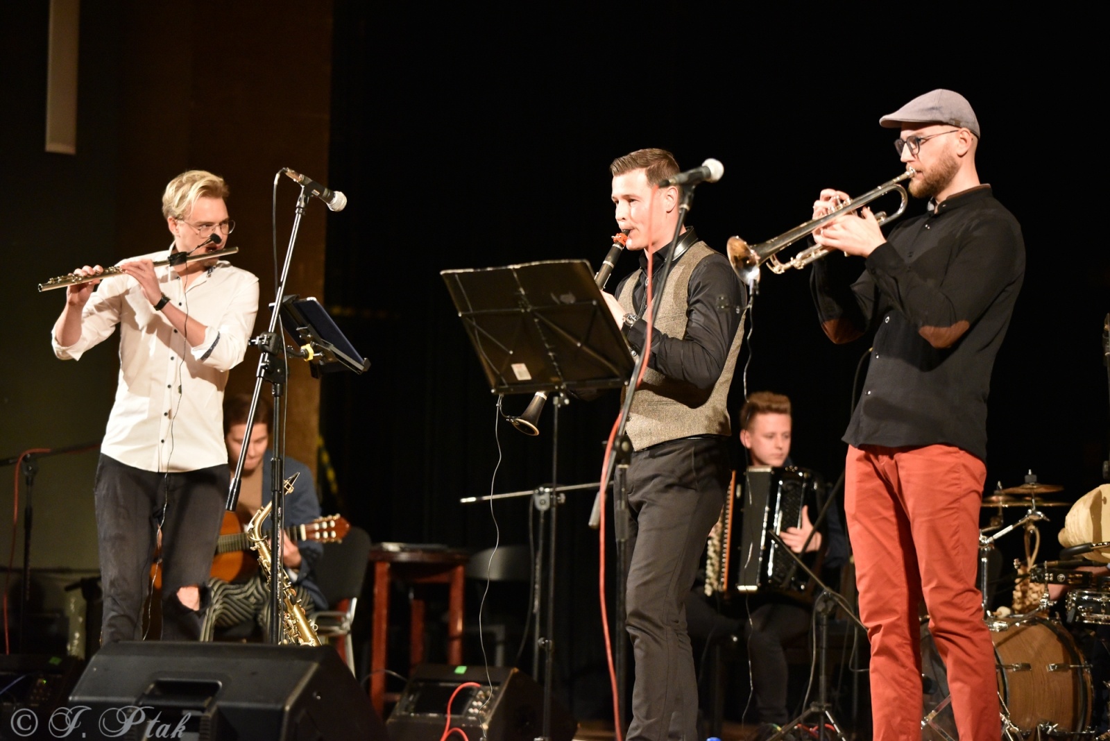 Zdjęcie w galerii na portalu naszraciborz.pl: Folkowe rytmy na sobotni finał Wiatraków. Co w niedzielę? wiadomości z regionu