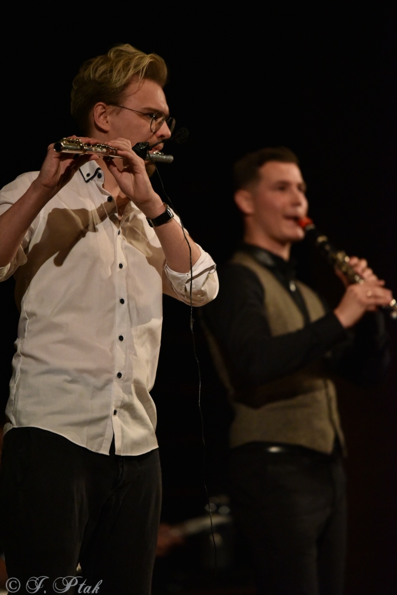 Zdjęcie w galerii na portalu naszraciborz.pl: Folkowe rytmy na sobotni finał Wiatraków. Co w niedzielę? wiadomości z regionu