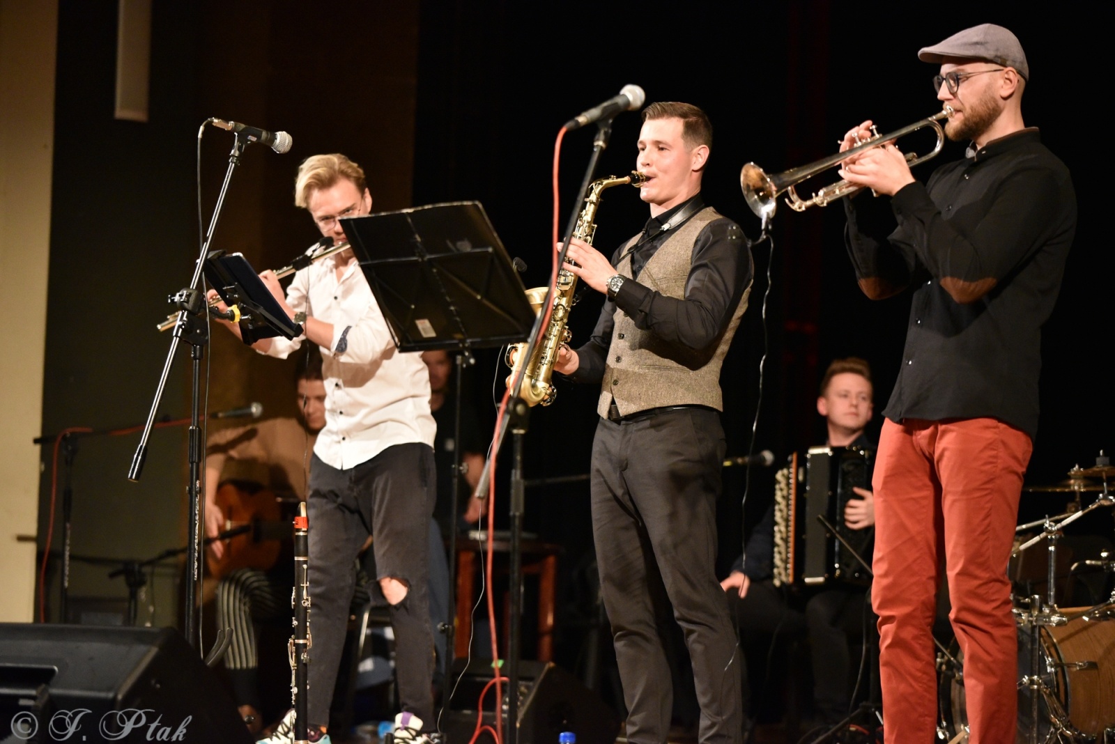 Zdjęcie w galerii na portalu naszraciborz.pl: Folkowe rytmy na sobotni finał Wiatraków. Co w niedzielę? wiadomości z regionu