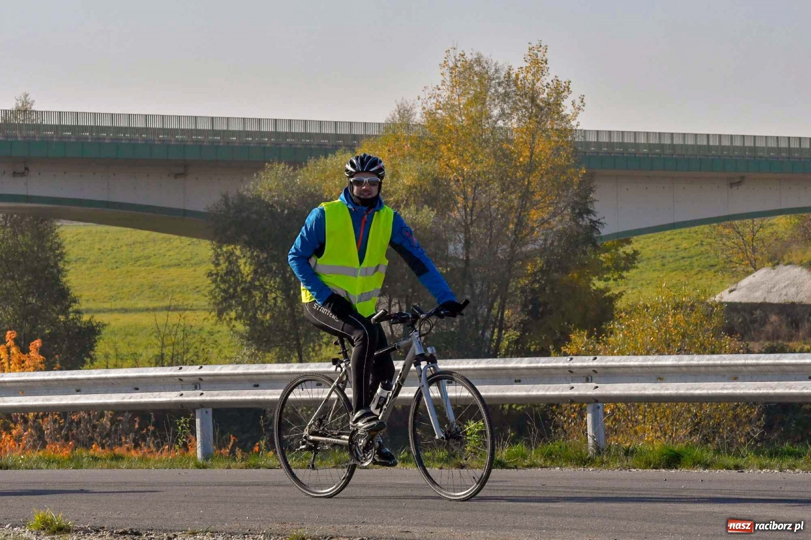 Zdjęcie w galerii na portalu naszraciborz.pl: Półmaraton po wałach - od Bukowa do Raciborza [FOTO i WIDEO] wiadomości z regionu