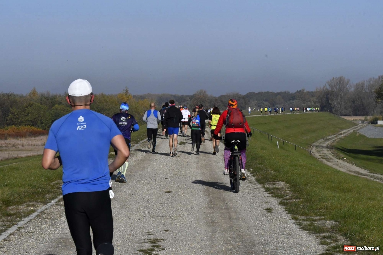 Zdjęcie w galerii na portalu naszraciborz.pl: Półmaraton po wałach - od Bukowa do Raciborza [FOTO i WIDEO] wiadomości z regionu