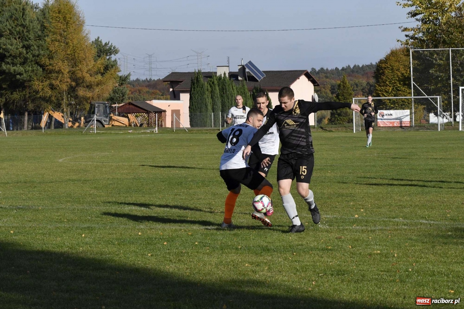 Zdjęcie w galerii na portalu naszraciborz.pl: Czarni Nowa Wieś zdmuchnęli kobylski Płomień wiadomości z regionu