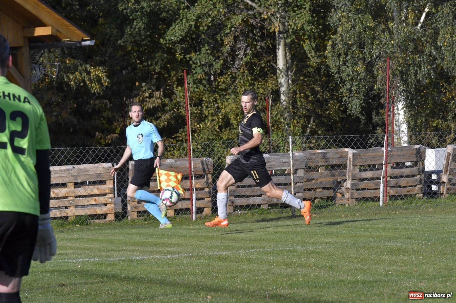 Zdjęcie w galerii na portalu naszraciborz.pl: Czarni Nowa Wieś zdmuchnęli kobylski Płomień wiadomości z regionu