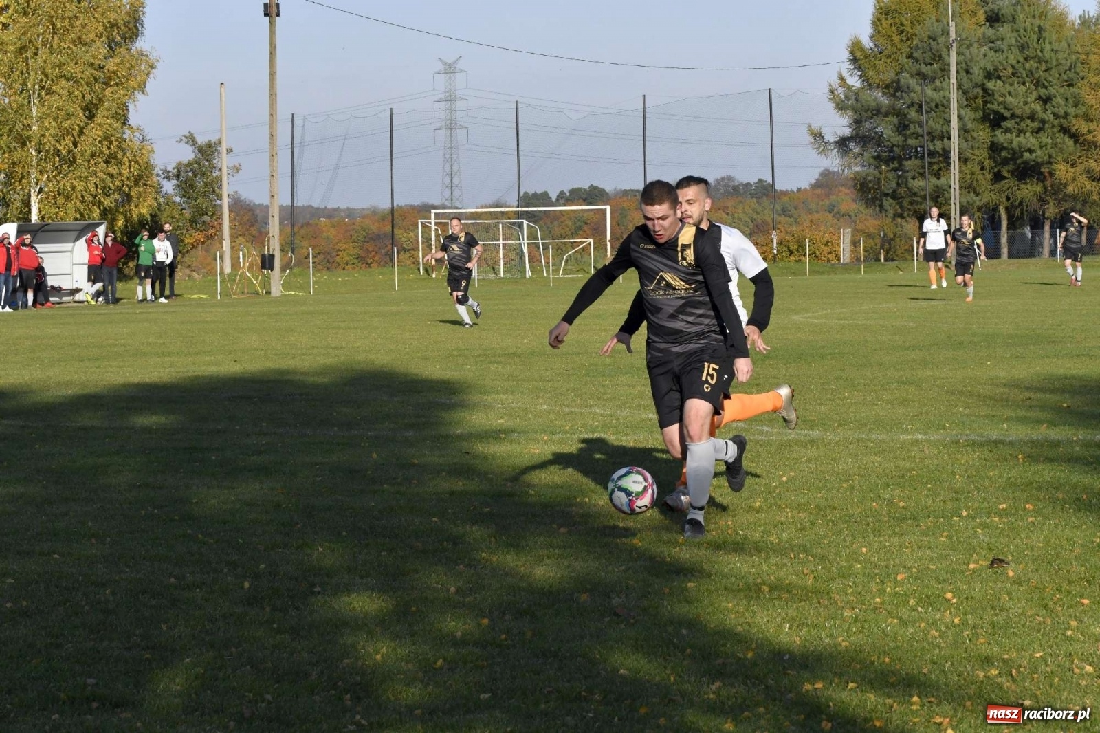 Zdjęcie w galerii na portalu naszraciborz.pl: Czarni Nowa Wieś zdmuchnęli kobylski Płomień wiadomości z regionu